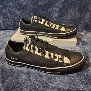 Custom Converse All Stars "Chuck Taylor" low-top canvas sneakers